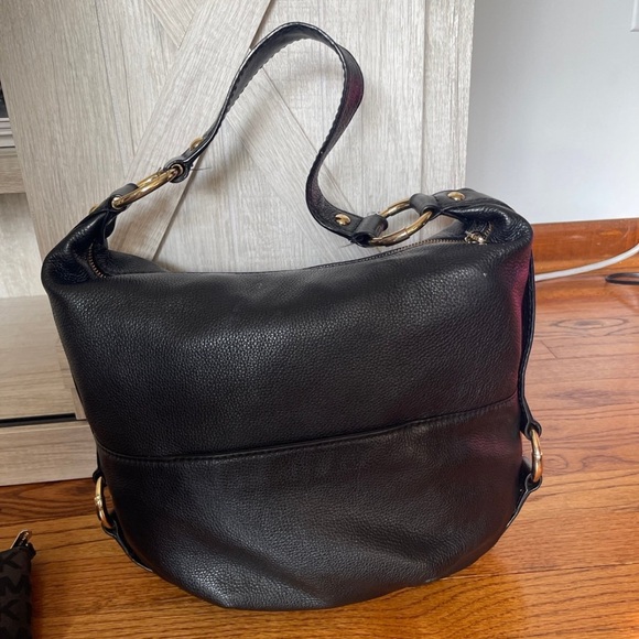 Michael Kors Leather bag and Full Sized Wristlet Bundle - Picture 7 of 8